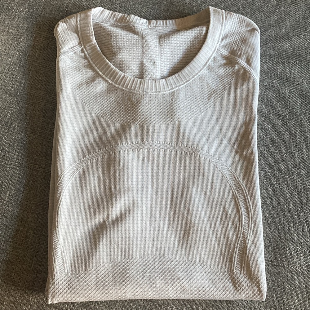 Lululemon Swiftly Tech Short Sleeve - image 1